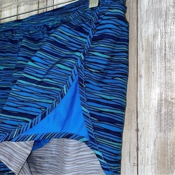 Nike Blue Running Shorts - Picture 3 of 6
